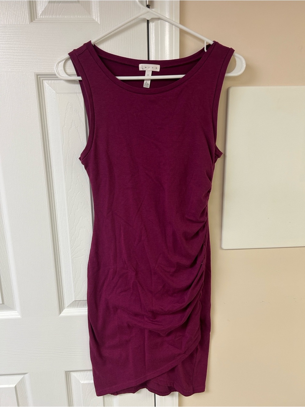 Leith Sleeveless Ruched Dress